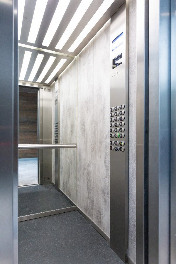 dvigalo S sofinanciranjem do vgradnje dvigal v večstanovanjskih objektih