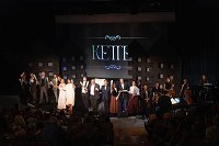 Poklon - foto Boštjan Pucelj.jpg