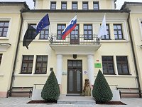občina Brežice - visi črna zastava