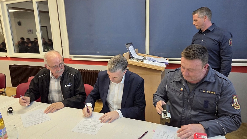  Podpisani aneksi za financiranje javne gasilske službe v Mestni občini Novo mesto
