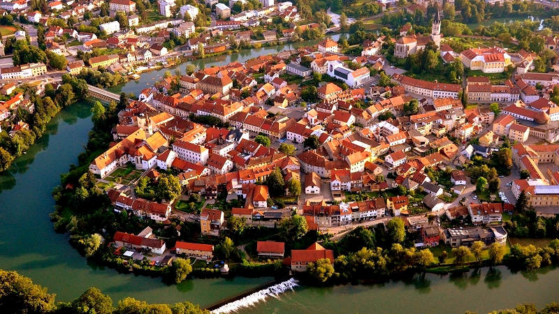 Novo mesto Javni natečaj: Vodja Oddelka za komunalne dejavnosti v Uradu za infrastrukturo, Oddelku za komunalne dejavnosti